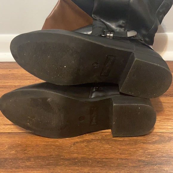 Over the knee brown and black boots - Picture 3 of 3